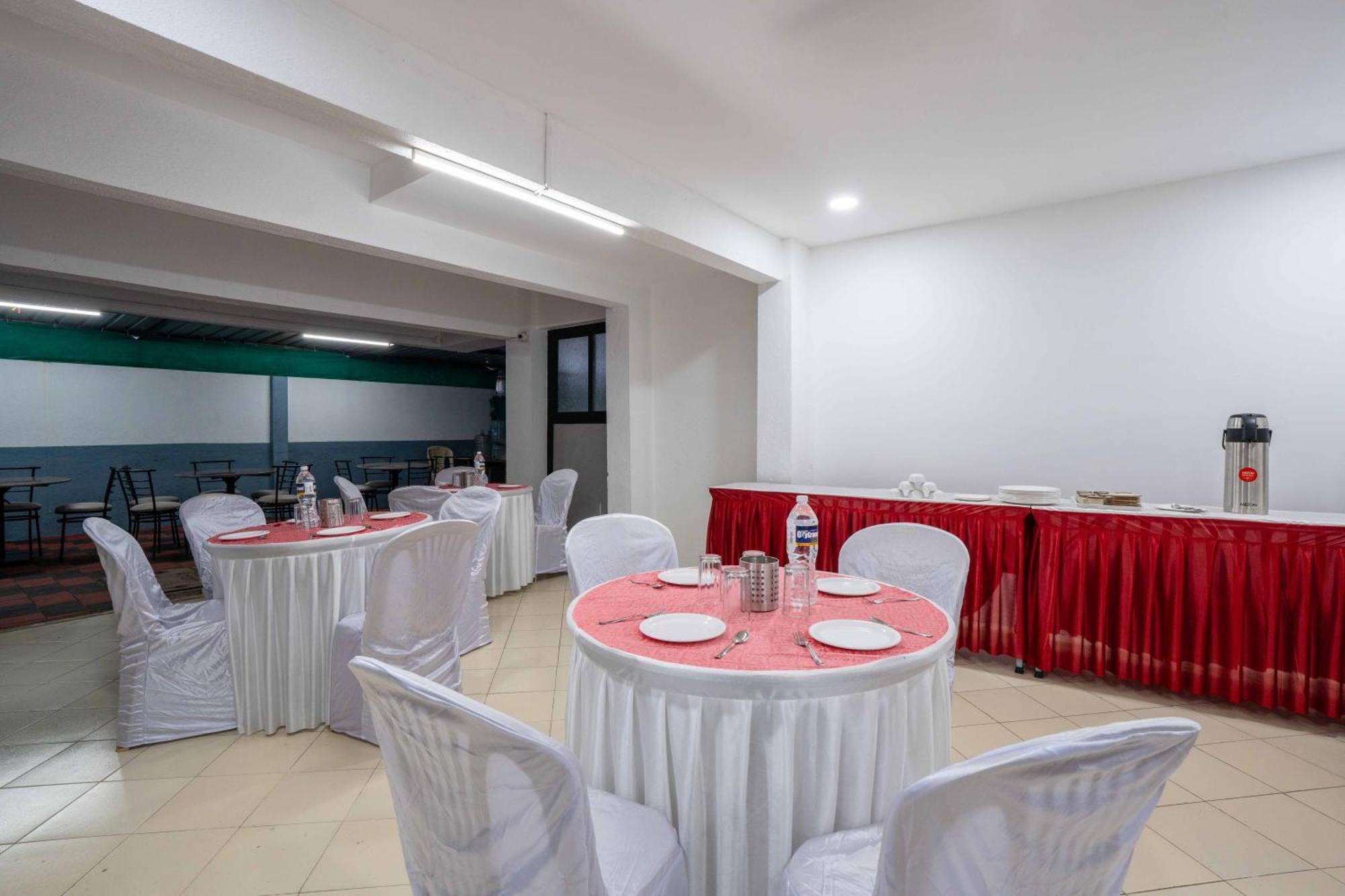 Treebo Royal Comfort Atithi ปูเน่ ภายนอก รูปภาพ