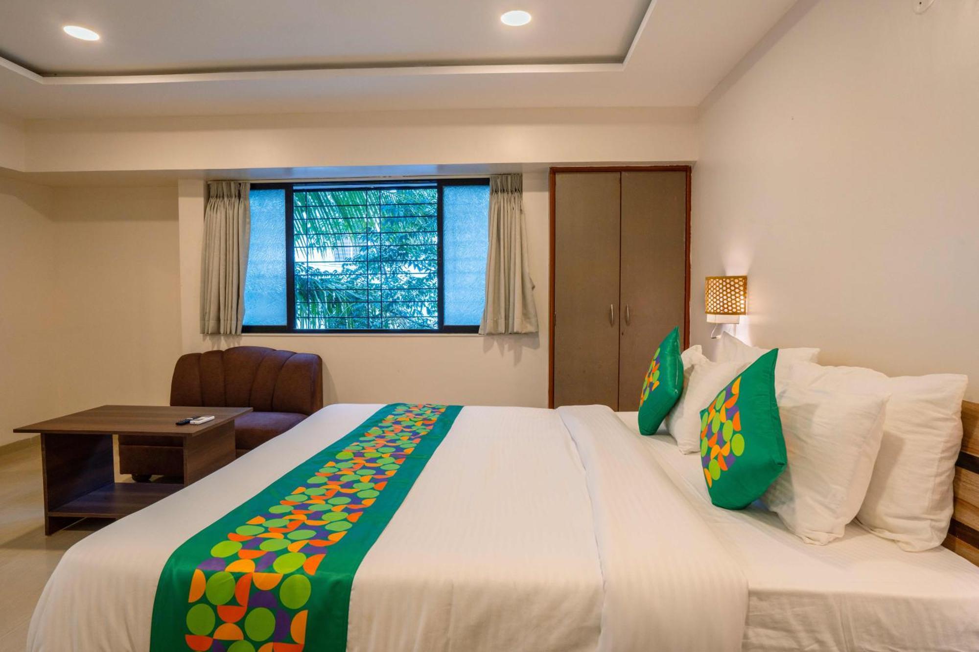 Treebo Royal Comfort Atithi ปูเน่ ภายนอก รูปภาพ