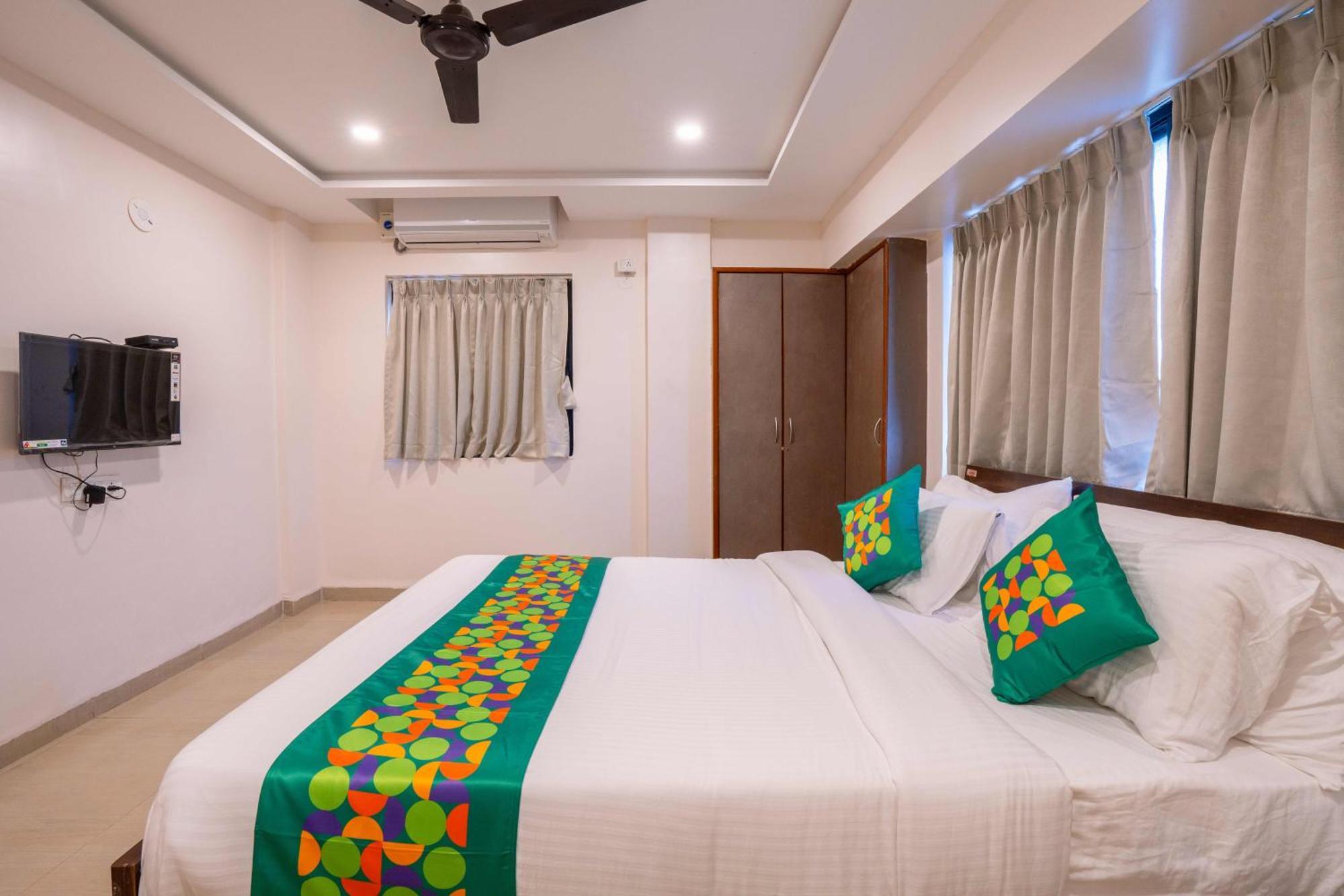Treebo Royal Comfort Atithi ปูเน่ ภายนอก รูปภาพ