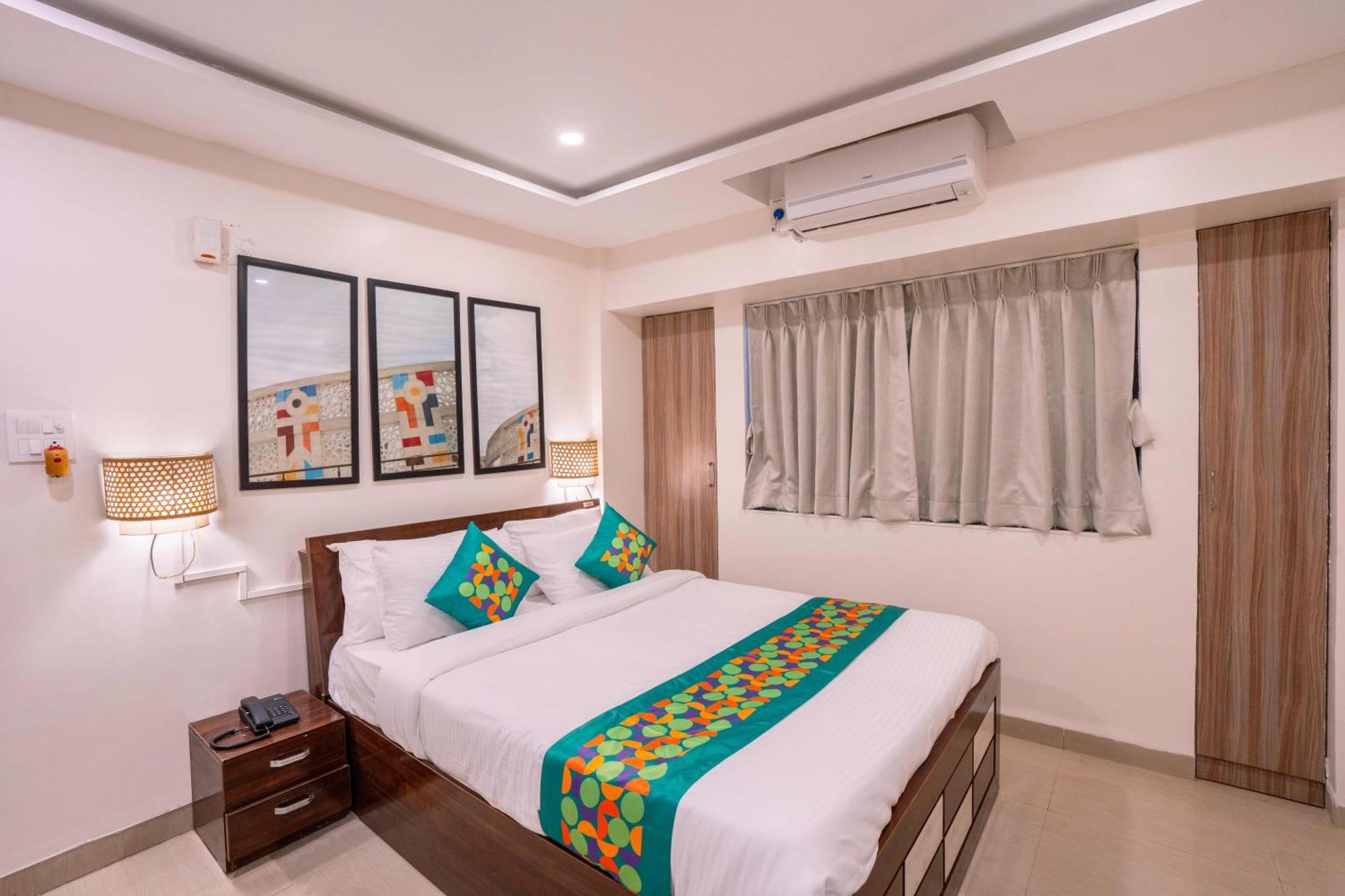 Treebo Royal Comfort Atithi ปูเน่ ภายนอก รูปภาพ